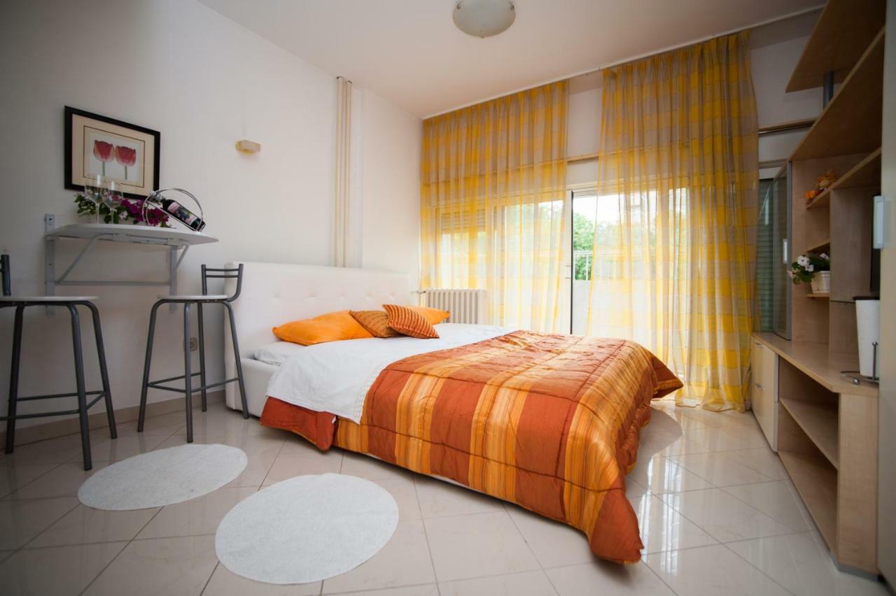Nina Apartment *